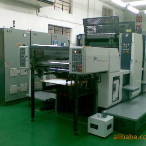 印刷機(jī)_供應(yīng)設(shè)備小森印刷機(jī)uv干燥固化設(shè)備水冷uv系統(tǒng)