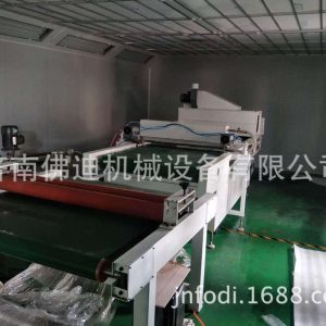 uv紫外光固化機(jī)_ uv光固機(jī)uv紫外光固化機(jī)uvuv光油廠家直銷