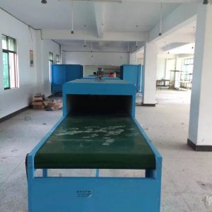 二手流水線_東莞銷售噴油絲印恒溫工業(yè)烤箱拉隧道爐烘干線