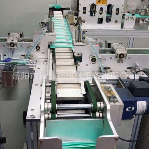 平面口罩機_現(xiàn)貨廠家直銷一拖一平面口罩機整套生產(chǎn)線藍白無紡布